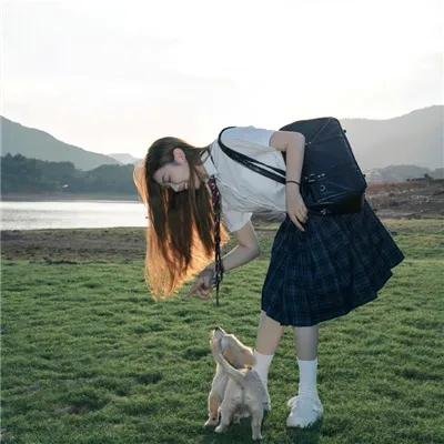 灰色彩虹