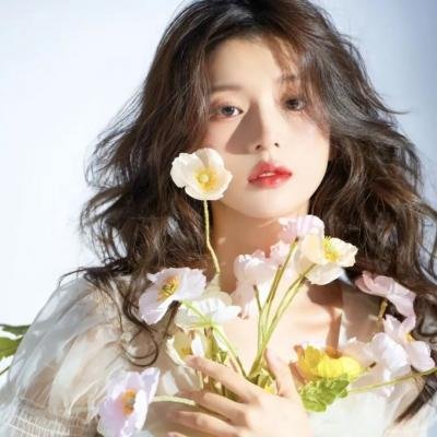 美女来了